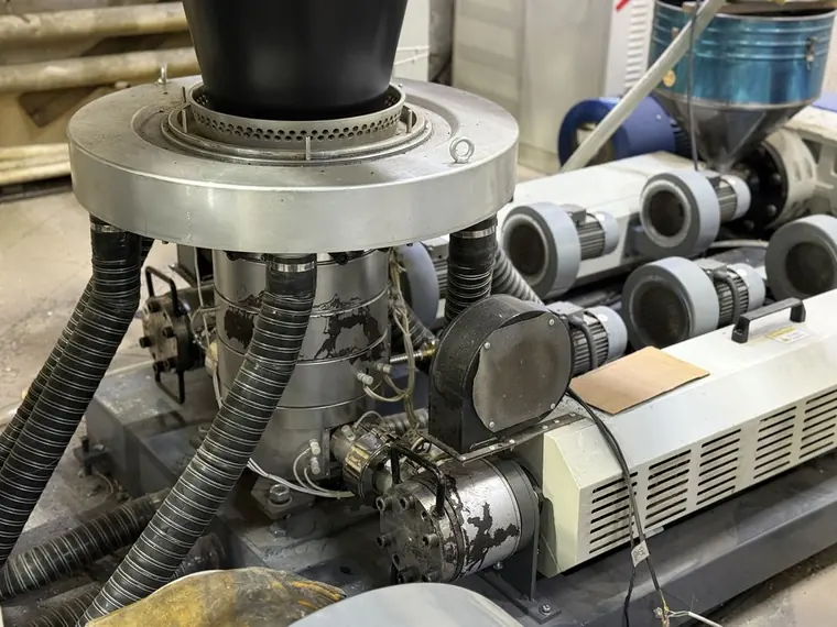 Film extrusion line at the MIRPACK plant
